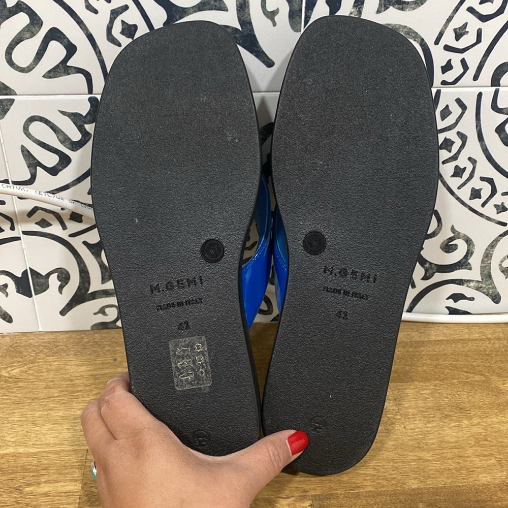 M. Gemí The Rosella Patent Leather Thong Sandals in Blue - Picture 13 of 13